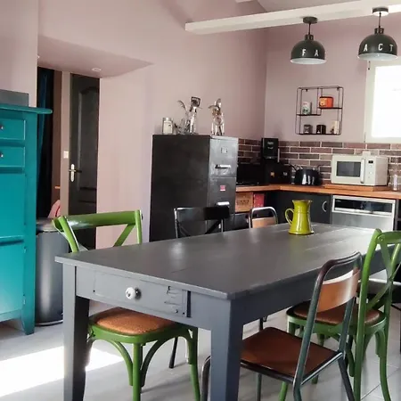 La Cachette Maison De *