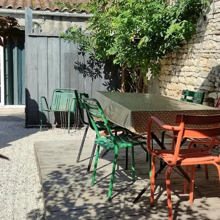 Dom wakacyjny La Cachette Maison De